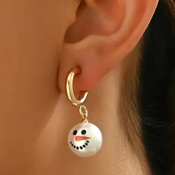 Snowman Pearl Christmas Earrings - Picture 2 of 2